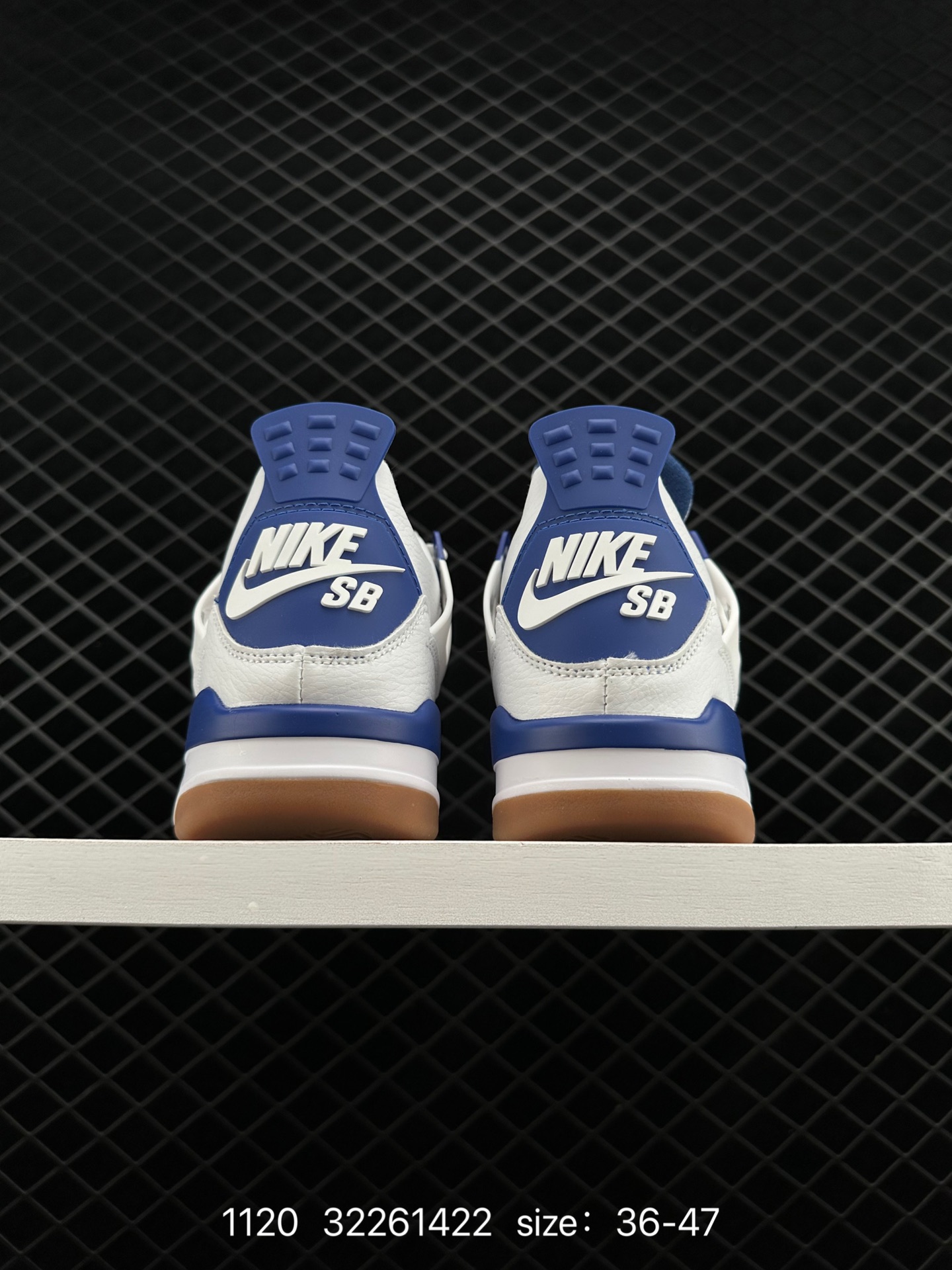 Nike SB x Air Jordan 4 Retro 